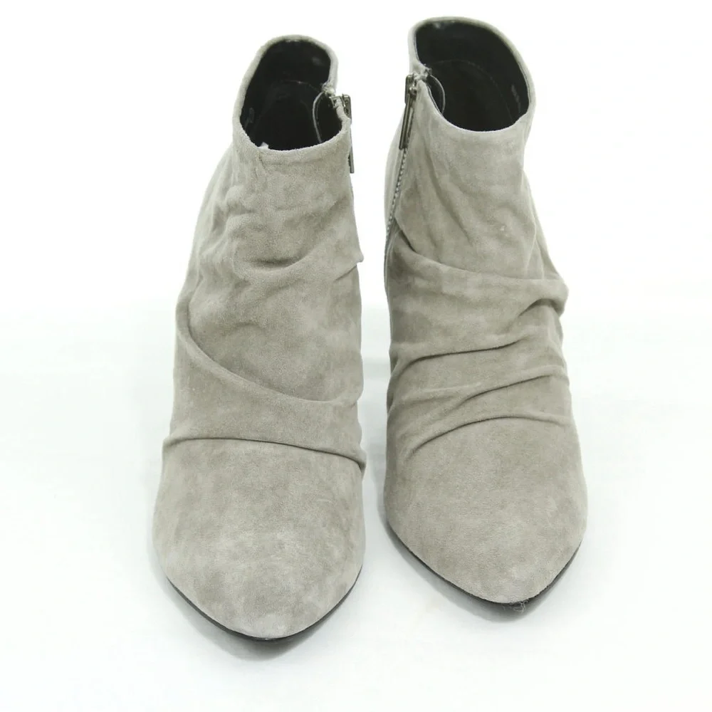 GABRIELLA ROCHA NiB Light Gray Suede Ankle Booties